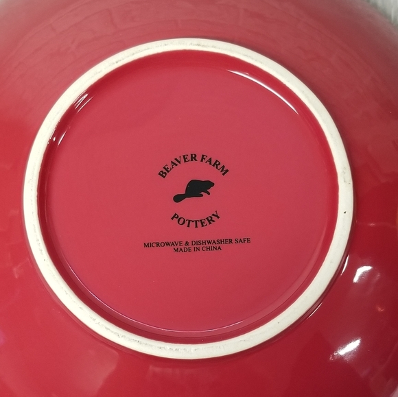 Beautiful Red Holiday bowl - Picture 5 of 8